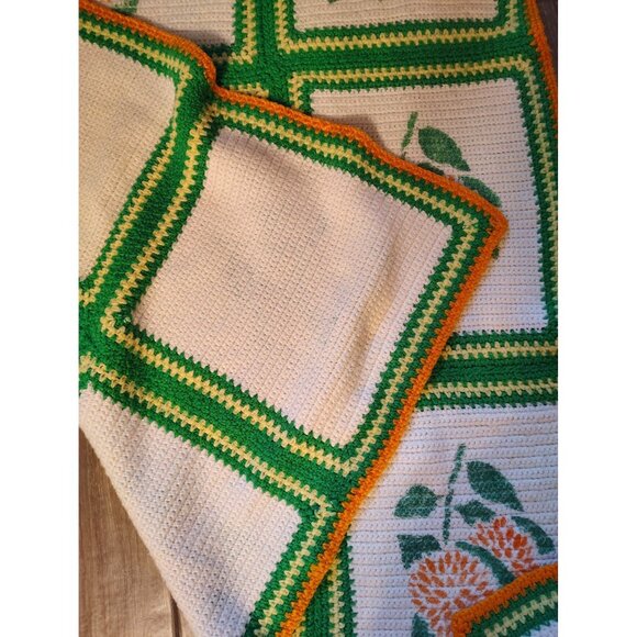 Vtg. Handmade Crochet Blanket, Large, Green Orange Square Painted Flowers Afghan - Picture 5 of 5